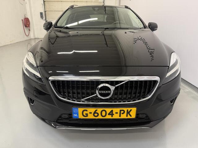 Volvo V40 CROSS COUNTRY 1.5 T3 Polar+ Luxury Pano / Leer / Garantie / Camera