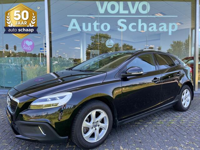 Volvo V40 CROSS COUNTRY 2.0 T3 Momentum | Rijklaar incl 12 mnd Bovag | Darktint Parkeersensoren voor + achter Trekhaak