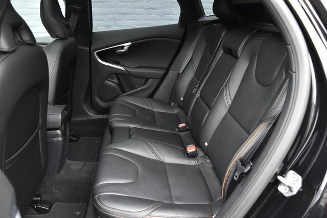 Volvo V40 CROSS COUNTRY 1.5 T3 Polar+ Luxury