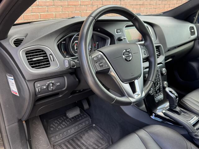 Volvo V40 CROSS COUNTRY 1.5 T3 DYNAMIC EDITION | NL-AUTO!