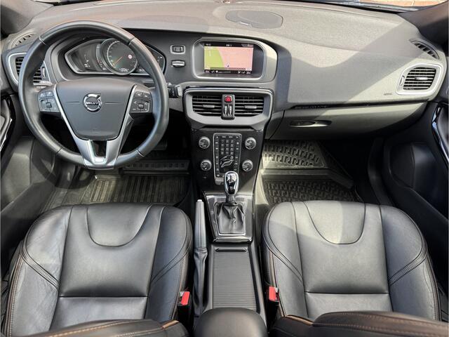 Volvo V40 CROSS COUNTRY 1.5 T3 DYNAMIC EDITION | NL-AUTO!