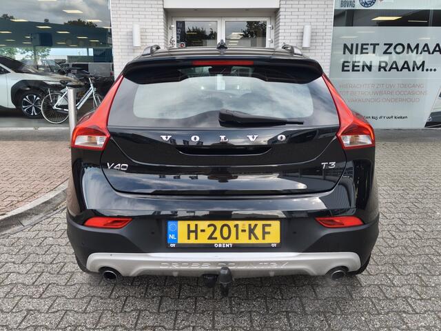 Volvo V40 CROSS COUNTRY 1.5 T3 Summum | Trekhaak | Stoelverwarming | Navi | Sensoren