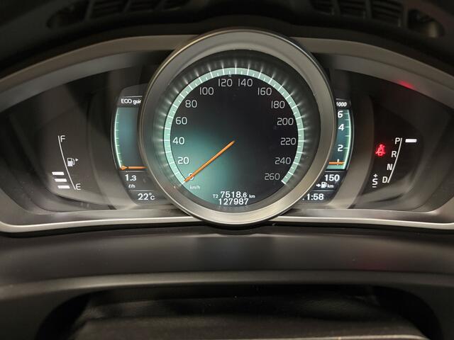 Volvo V40 CROSS COUNTRY T3 153pk AUT6 Nordic+ Trekhaak 1500kg/ Leer/ Stoelverw./ LED/ Navigatie