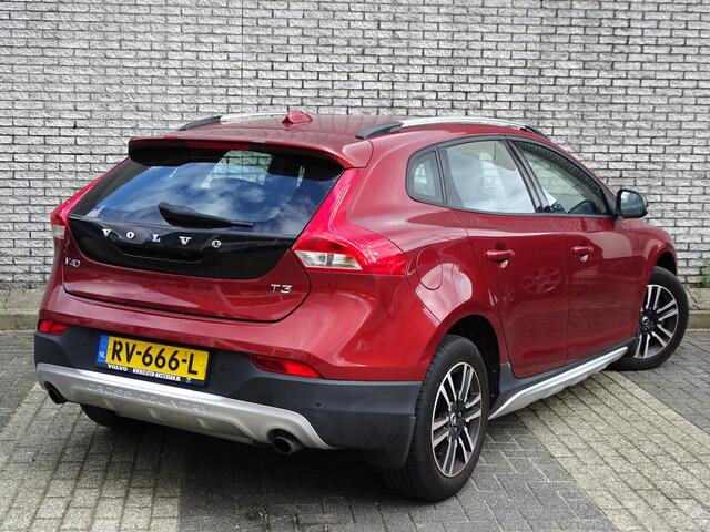 Volvo V40 CROSS COUNTRY 1.5 T3 Nordic+ | automaat | leder | blis | camera |