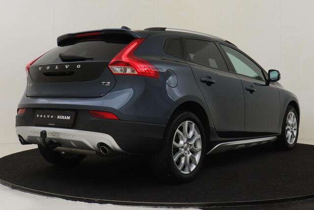 Volvo V40 CROSS COUNTRY T3 AUT. POLAR+ LUXURY -PANO.DAK|HARMAN/KARDON|LEDER|CAMERA|KEYLESS|PARK.PILOT|STANDKACHEL|TREKHAAK|17"