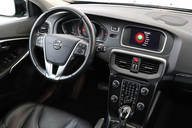 Volvo V40 CROSS COUNTRY T3 AUT. POLAR+ LUXURY -PANO.DAK|HARMAN/KARDON|LEDER|CAMERA|KEYLESS|PARK.PILOT|STANDKACHEL|TREKHAAK|17"