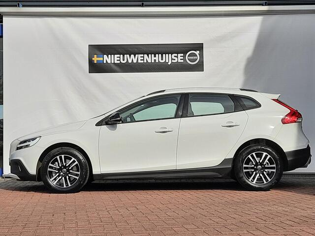 Volvo V40 CROSS COUNTRY 1.5 T3 Edition+