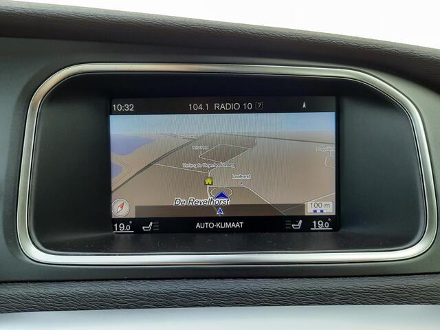Volvo V40 CROSS COUNTRY 1.5 T3 Edition+