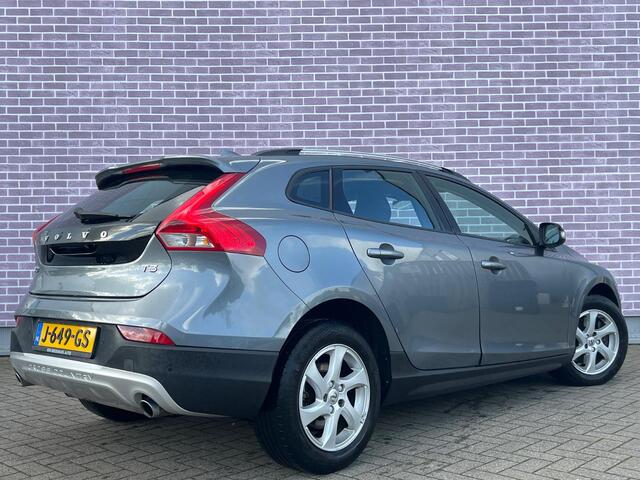 Volvo V40 CROSS COUNTRY 1.5 T3 Nordic+