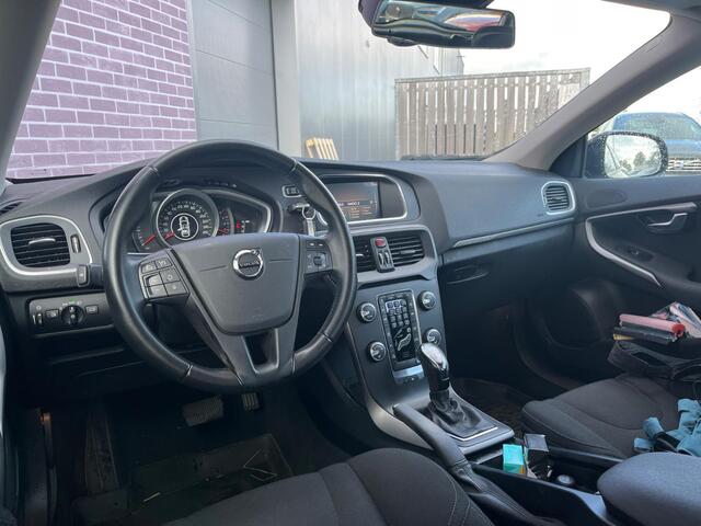 Volvo V40 CROSS COUNTRY 1.5 T3 Nordic+