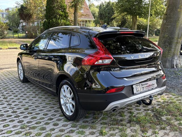 Volvo V40 CROSS COUNTRY 1.5 T3 Polar+ Luxury DAB Pano Keyless Harman Kardon