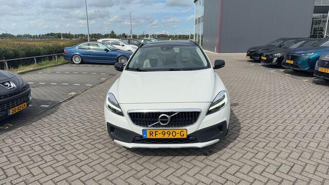 Volvo V40 CROSS COUNTRY 1.5 T3 Nordic+