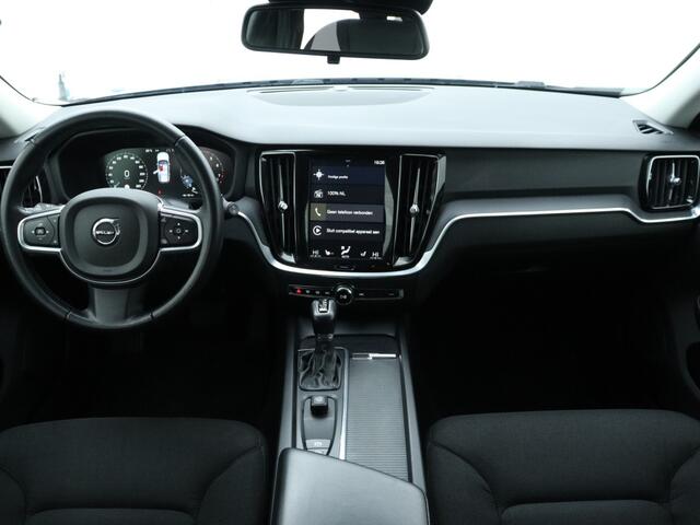 Volvo V60 2.0 T4 Moment.Pro
