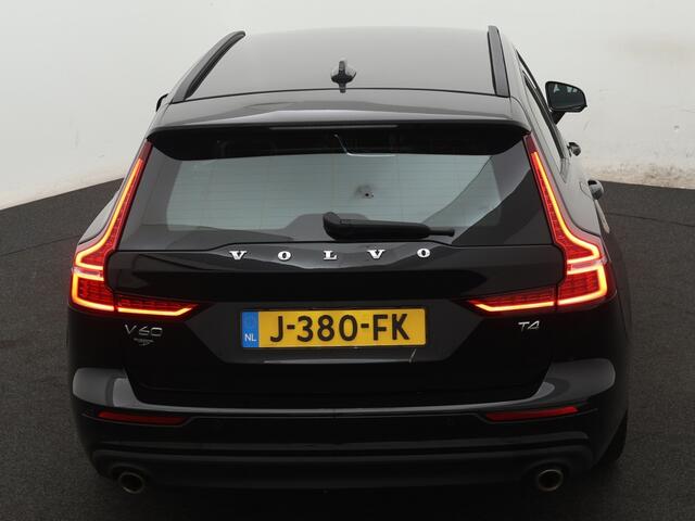 Volvo V60 2.0 T4 Moment.Pro