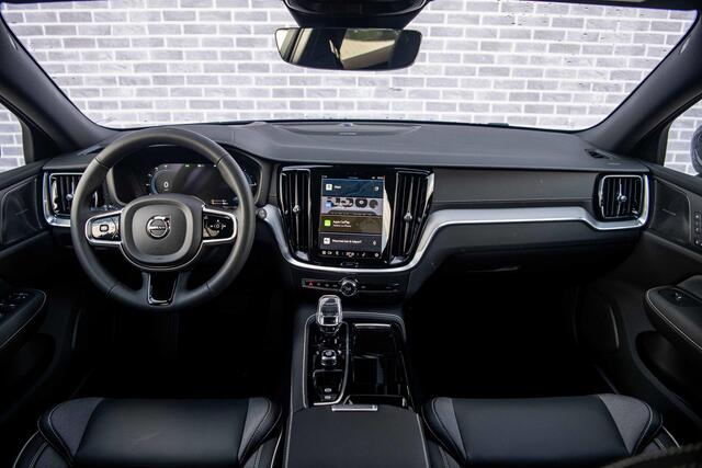 Volvo V60 2.0 T6 Recharge AWD Ultimate Bright | Head Up | Long Range | Gelamineerd Glas | 360 Camera | BLIS | Adaptieve Cruise Control |