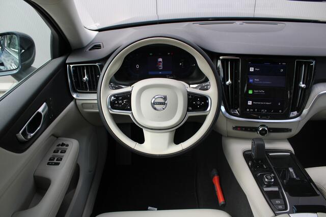 Volvo V60 T6 Recharge AWD Plus Bright