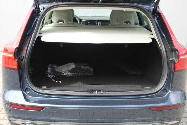 Volvo V60 T6 Recharge AWD Plus Bright