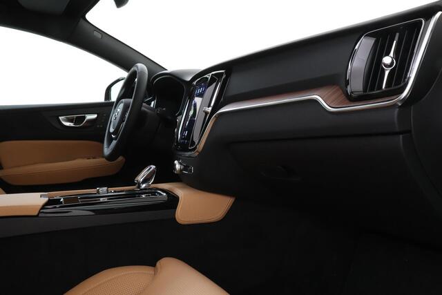 Volvo V60 Volvo V60 T6 RECHARGE AWD PLUS DARK GEVENT.LEDER|360°CAM|ADAP.CRUISE|KEYLESS|VERW.VOORRUIT