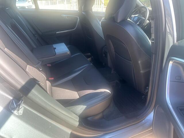 Volvo V60 2.0 T5 245 pk Bi-Fuel CNG Momentum