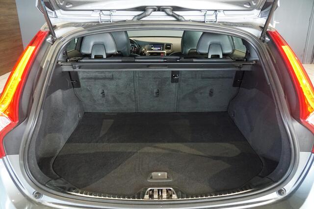 Volvo V60 2.0 T4 Business Sport