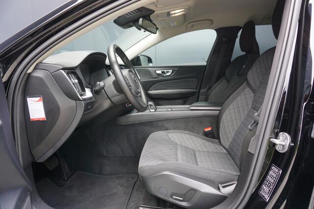 Volvo V60 2.0 B3 Essential | Navigatie | Cruise Control | Trekhaak | Origineel NL |