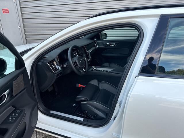 Volvo V60 B3 Plus Dark / Contour stoelen / Panoramadak /360 camera /