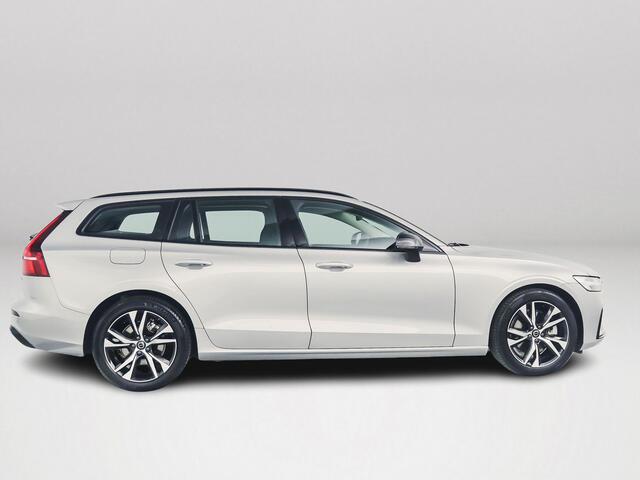 Volvo V60 B4 Plus Dark | Leder | Trekhaak | Driver Assist