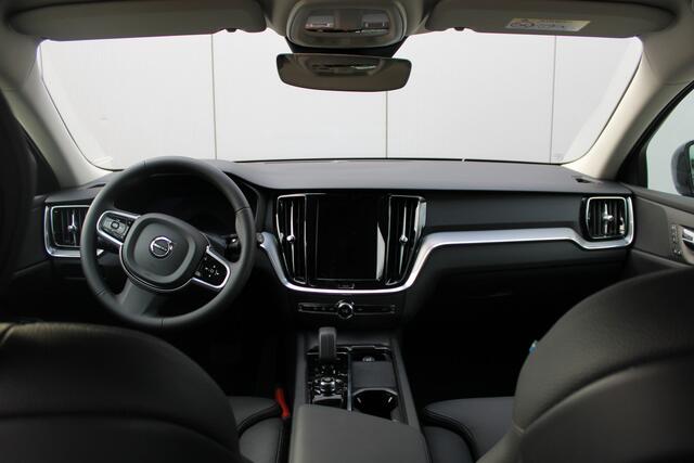 Volvo V60 B4 Plus Dark | Trekhaak | Reservewiel | 18" Velgen