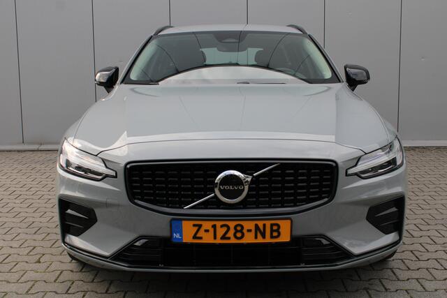 Volvo V60 B4 Plus Dark | Trekhaak | Reservewiel | 18" Velgen