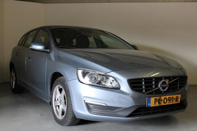 Volvo V60 1.5 T3 Polar Navi | LMV | Clima | Cruise | PDC | Bluetooth
