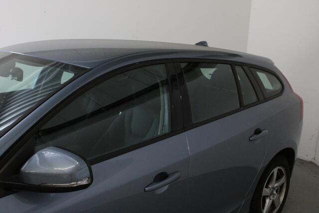 Volvo V60 1.5 T3 Polar Navi | LMV | Clima | Cruise | PDC | Bluetooth