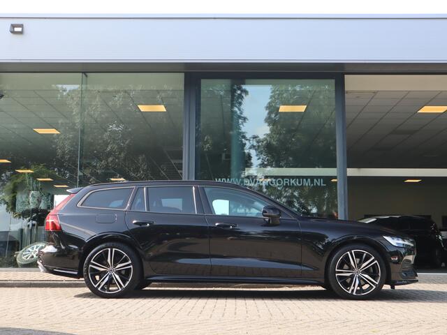 Volvo V60 2.0 B3 Momentum Advantage / Camera / Trekhaak