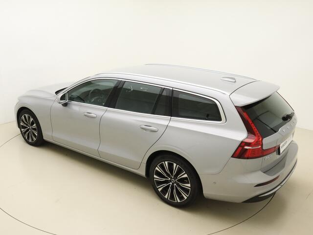 Volvo V60 B4 211pk Plus Bright / H&K Audio / 360 Camera / Verw. Voorruit / Stoel + Stuurw. Verwarming / Elektr. Stoelen / Draadl. Oplader /