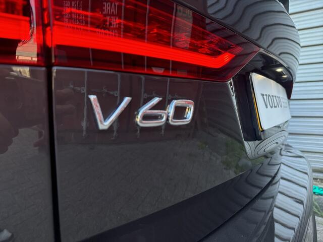 Volvo V60 B3 Essential Edition / Adaptieve cruise control / Intellisafe surround / Pack Climat /