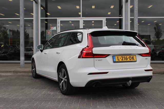 Volvo V60 B3 Momentum Advantage Trekhaak / BLIS / Achteruitrij Camera /