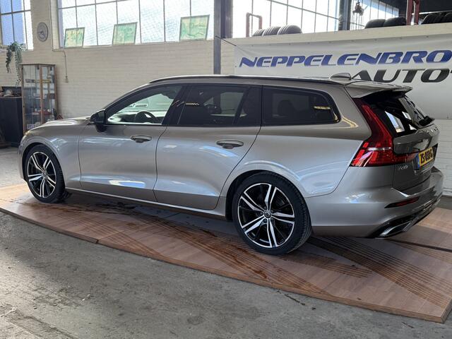 Volvo V60 2.0 T4 R-Design