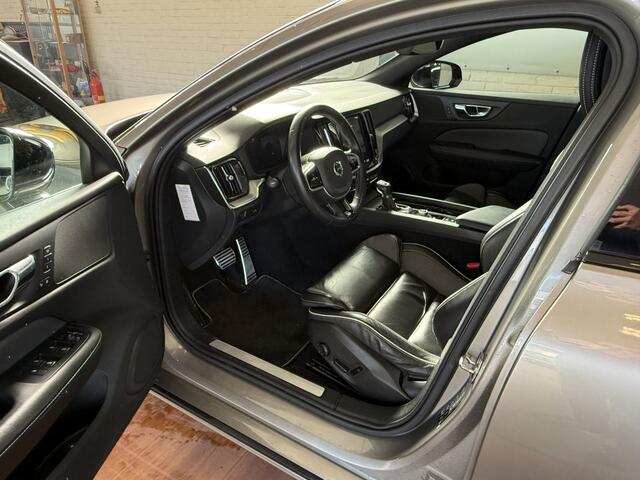 Volvo V60 2.0 T4 R-Design