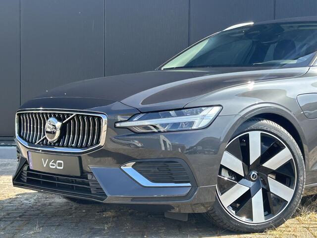 Volvo V60 T6 350PK Recharge AWD Core Bright / Long Range / Adaptive Cruise / BLIS / Verwarmbare Voorstoelen + Stuurwiel / 19" / Keyless /