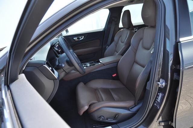 Volvo V60 T8 390PK Automaat Recharge AWD Inscription Cruise control/ Climate control/ On Call/ Trekhaak/ Parkeersensoren met camera/ Navigatie/ Elektrische achterklep/ Elektrische stoel