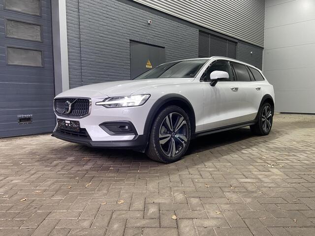 Volvo V60 B5 AWD Ultimate Bright | Bowers&Wilkins | Head-Up | Panoramadak | Massage+Ventilatie | 360° Camera