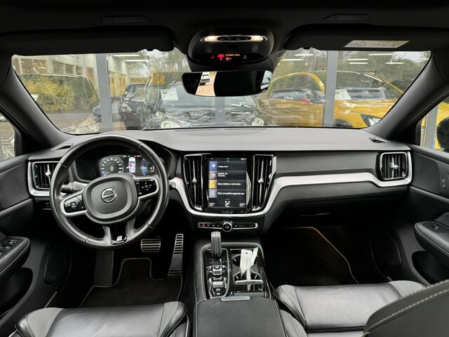 Volvo V60 2.0 T8 Twin Engine AWD R-Design Pro *Leder*Panorama*