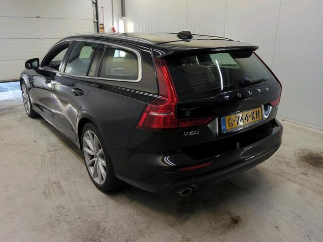 Volvo V60 2.0 T4 Momentum Pro Schuifdak