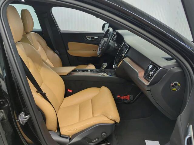 Volvo V60 2.0 T4 Momentum Pro Schuifdak