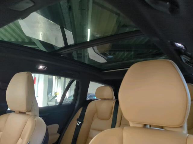 Volvo V60 2.0 T4 Momentum Pro Schuifdak