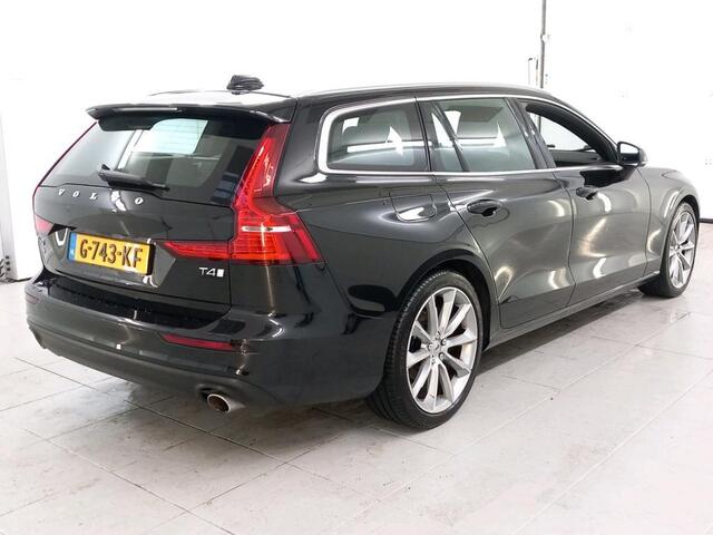 Volvo V60 2.0 T4 Momentum Pro