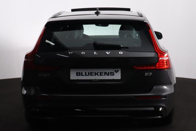 Volvo V60 B3 Plus Dark - IntelliSafe Assist - 360° Camera - Harman/Kardon audio - Adaptieve LED koplampen - Verwarmde voorstoelen, stuur & achterbank - Parkeersensoren voor & achter - Standkachel - Elektr. inklapbare trekhaak - 18' LMV