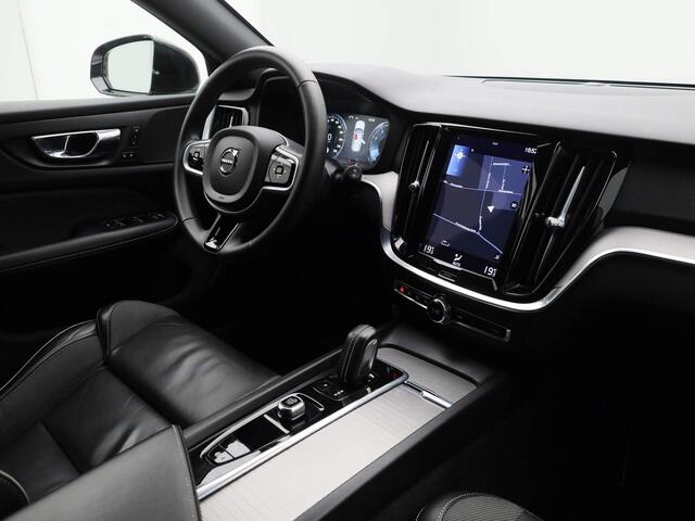 Volvo V60 2.0 B3 R-Design | MEMORY | CAMERA | KEYLESS