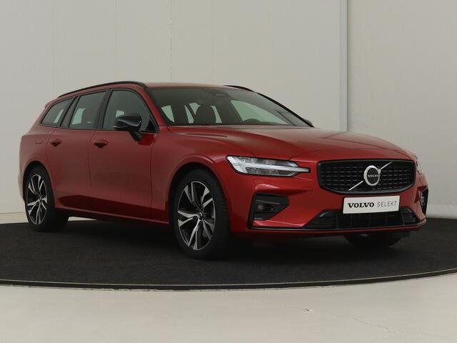 Volvo V60 B3 177PK Plus Dark | 360 Camera | Trekhaak | Lightning | Harman/Kardon | Standkachel | ACTIE met gratis Winterwielenset!