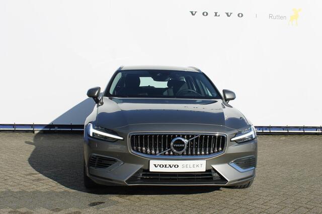 Volvo V60 T8 455PK Automaat Long Range Recharge AWD Adaptieve Cruise Control / Apple Carplay / Verwarmbare buitenste zittingen achterbank / Verwarmbare voorstoelen / DAB+