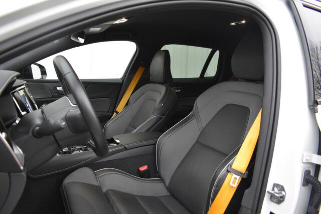 Volvo V60 T8 AWD Polestar Engineered | 20" Polestar Velgen | 360º Camera | Harman/Kardon |